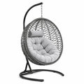 Silla colgante de ratán sintético con cojín gris y estructura de acero 120 kg