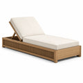 Tumbona de madera de teca con cojín beige
